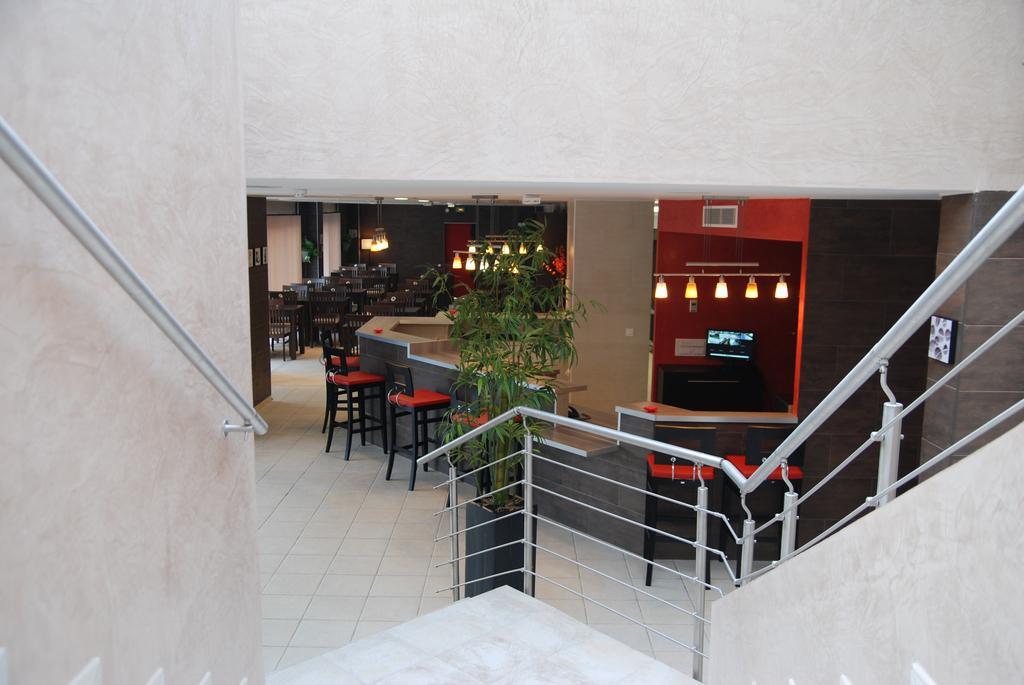Hotel Paris Pacific Paris-Villejuif- Pres Du Metro L'Hay Les Roses Ligne 14 - Direct Paris-Aeroport Orly Et Institut Gustave Roussi Buitenkant foto
