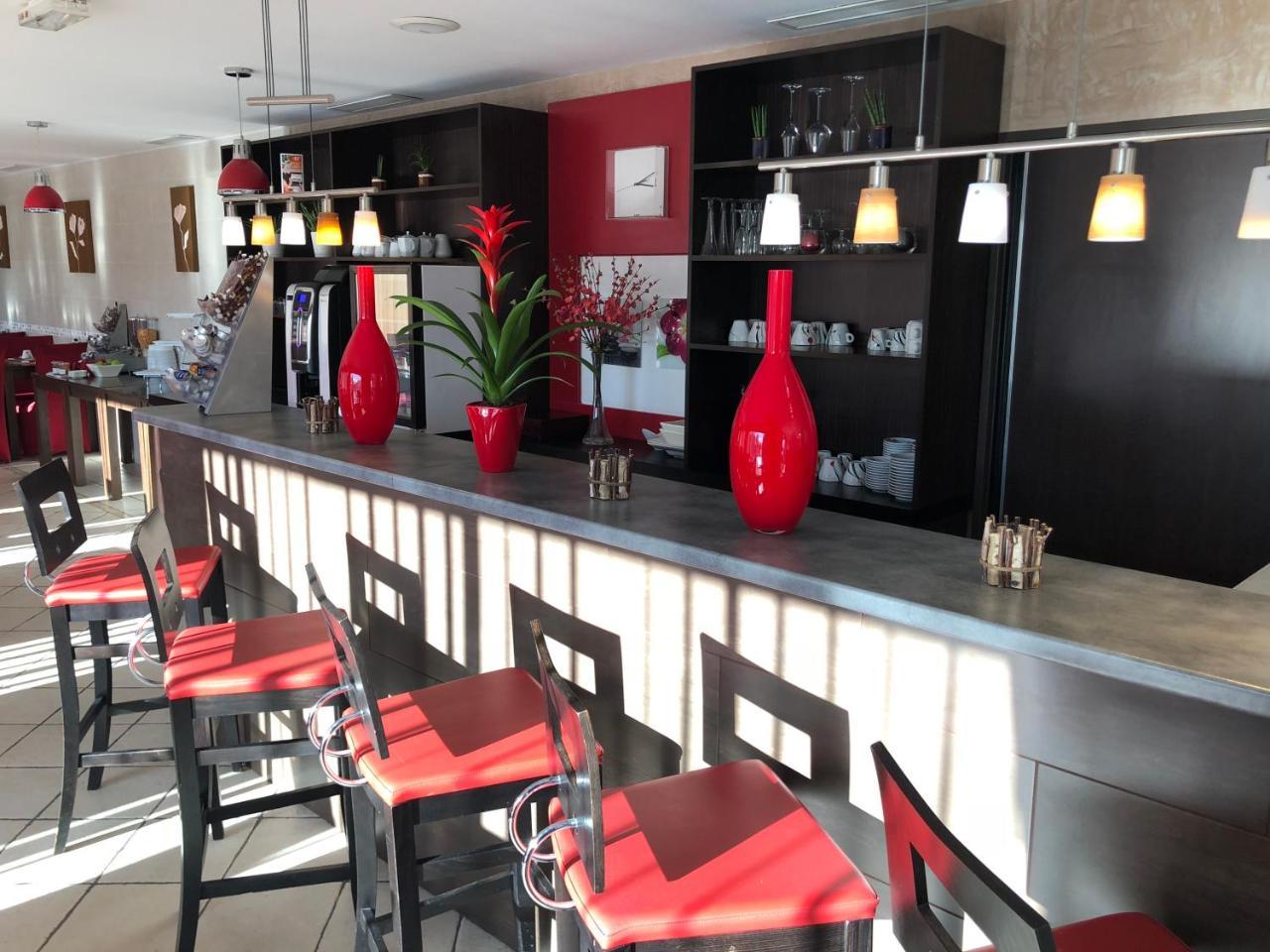 Hotel Paris Pacific Paris-Villejuif- Pres Du Metro L'Hay Les Roses Ligne 14 - Direct Paris-Aeroport Orly Et Institut Gustave Roussi Buitenkant foto